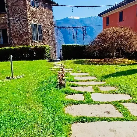 Lucia Apartman *